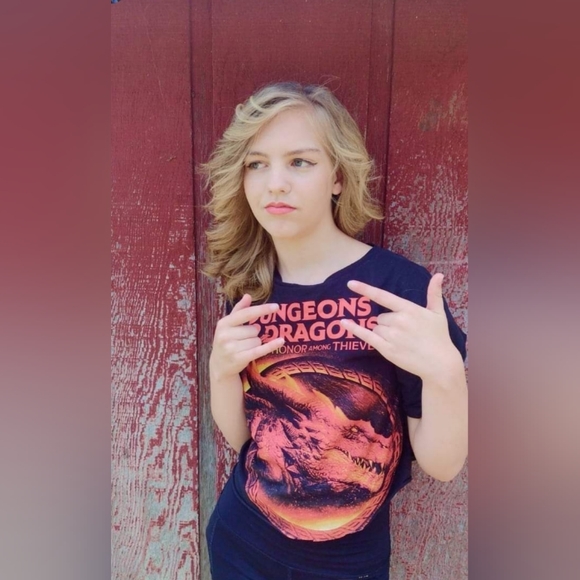 Meet your Posher, Elizabeth Posh II Ambassador - Picture 6 of 17